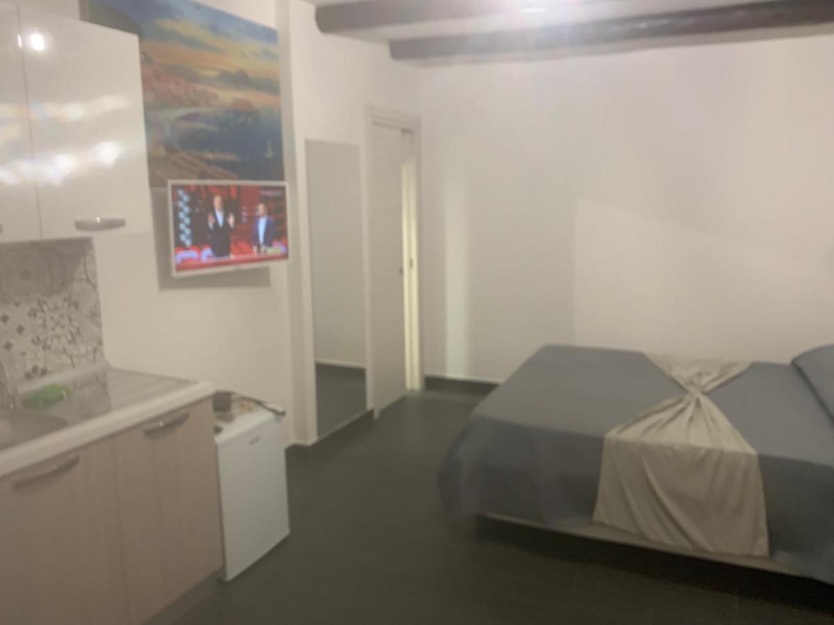 Апартаменты Viky House Chiaia Неаполь Экстерьер фото